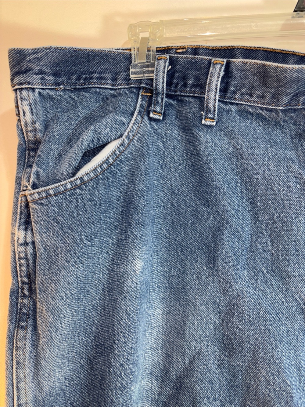 Classic Rustler Men's Blue Denim Jeans. J-12 - Picture 2 of 11